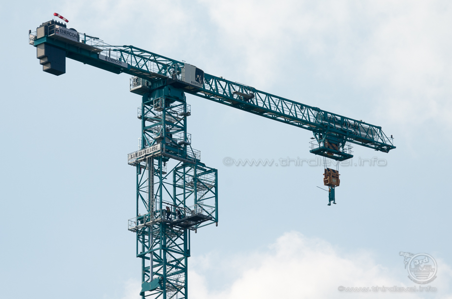 LIEBHERR 1000 EC-B 125 Litronic